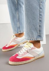 Biało-Czerwone Sneakersy Typu Kultowe Tenisówki Zdobione Przeszyciami Grelloti. Białe trampki Renee, z aplikacjami, z jeansu, eleganckie, bez zapięcia. W wyprzedaży za 67.99 zł.