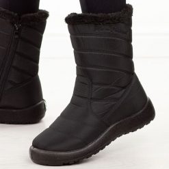 Czarne zimowe wodoodporne śniegowce damskie Jezzi 74839. Czarne śniegowce Jezzi, bez wzorów, z jeansu, bez zapięcia. Za 149.00 zł.