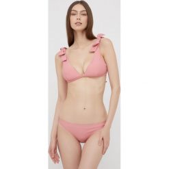 Protest dwuczęściowy strój kąpielowy kolor różowy lekko usztywniona miseczka. Czerwone bikini Protest, bez wzorów, z materiału. W wyprzedaży za 144.99 zł.