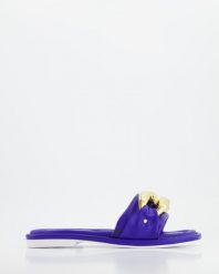 KLAPKI Z ŁAŃCUCHEM TAS-299 BLUE. Niebieskie klapki Venezia, bez wzorów, ze skóry, bez obcasa, bez zapięcia. Za 119.00 zł.