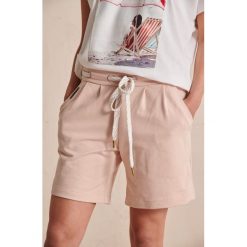 Szorty Damskie Dres. Lily BS Nude. Szorty blue shadow, bez wzorów, z bawełny, wizytowe. Za 169.90 zł.