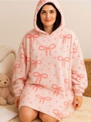 Bluza snuddie - różowy. Czerwone bluzy Sinsay, bez wzorów, bez ramiączek, bez kaptura. Za 45.99 zł.