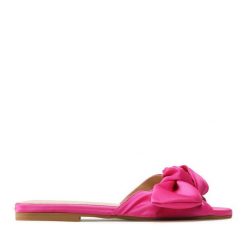 Klapki Eva Longoria. Czerwone klapki Eva Longoria, bez wzorów, bez obcasa, bez zapięcia. Za 429.99 zł.