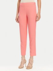 Patrizia Pepe Spodnie materiałowe 2P1683 A411 Koralowy Regular Fit. Pomarańczowe spodnie materiałowe Patrizia Pepe, bez wzorów, z materiału. Za 729.99 zł.