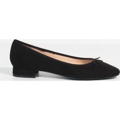 Parfois - Baleriny. Szare baleriny Parfois, z materiału. W wyprzedaży za 59.90 zł.