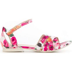 Sandały na miękkiej podeszwie - skóra naturalna - model 370 - kolor różowe kwiaty (40). Czerwone sandały Zapato, bez wzorów, z jeansu, boho, bez obcasa, na płaskiej podeszwie, bez zapięcia. W wyprzedaży za 269.10 zł.