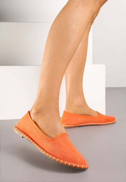 Pomarańczowe Espadryle Balerinki z Ozdobnymi Przeszyciami Firavione. Brązowe espadryle Born2be, bez wzorów, klasyczne, bez obcasa. Za 49.99 zł.