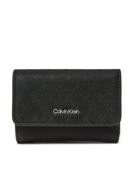 Calvin Klein Portfel Ck Must Small Trifold_Mono K60K612829 Czarny. Czarne portfele Calvin Klein, bez wzorów, ze skóry. Za 219.99 zł.