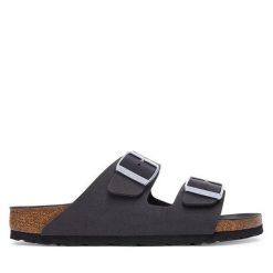 Klapki Birkenstock. Szare klapki Birkenstock, bez wzorów, bez obcasa, bez zapięcia. Za 449.99 zł.