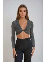 Monki Bluzka w kolorze czarnym rozmiar: XXS. Czarne bluzki Monki, xxs, bez wzorów, bez kołnierzyka, bez ramiączek. Za 43.99 zł.