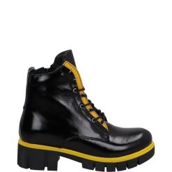 CZARNE BOTKI 92330 BLACK. Czarne botki Venezia, bez wzorów, ze skóry, bez obcasa, bez zapięcia. Za 279.00 zł.