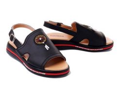 ARTIKER RELAKS 48C1661 czarny, sandały damskie. Czarne sandały Artiker Relaks, bez wzorów, ze skóry, bez obcasa, na obcasie, bez zapięcia. Za 229.90 zł.