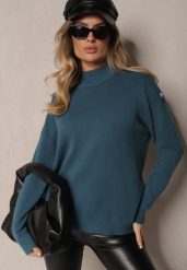 Granatowy Golf z Eleganckim Zapięciem na Ramieniu Ozdobiony Cyrkoniami przy Guzikach Maririna. Niebieskie swetry Renee, bez wzorów, z jeansu, biznesowe, bez ramiączek. W wyprzedaży za 63.99 zł.