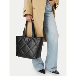 Torebka Nine West. Czarne shopper bag Nine West, bez wzorów, bez dodatków. Za 279.99 zł.