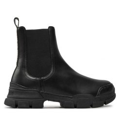Sztyblety LOVE MOSCHINO. Czarne botki Love Moschino, bez wzorów, bez obcasa, na płaskiej podeszwie, bez zapięcia. Za 529.99 zł.