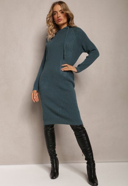 Ciemnozielona Wełniana Sukienka w Prążki z Kapturem Opiuda. Zielone sukienki Renee, na co dzień, bez wzorów, z wełny, eleganckie, bez kołnierzyka, bez ramiączek, midi, sportowe. Za 109.99 zł.