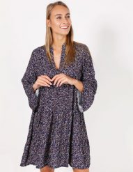 Wzorzysta sukienka z wiskozy. Sukienki Unisono, s, bez wzorów, z wiskozy, klasyczne, bez kołnierzyka, bez ramiączek, rozkloszowane. Za 149.00 zł.