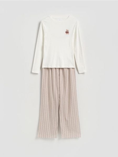 Dwuczęściowa piżama z modalem - beżowy. Brązowe piżamy Reserved, l, bez wzorów, z dzianiny, bez kołnierzyka, bez ramiączek. Za 139.99 zł.