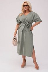 Sukienka Lenora w kolorze old green - Elegancja w naturalnym stylu PLUS SIZE OVERSIZE XXL. Zielone sukienki Moda Size Plus Iwanek, na co dzień, l, bez wzorów, ze lnu, eleganckie, bez kołnierzyka, plus size, bez ramiączek, midi, dopasowane. W wyprzedaży za 269.90 zł.