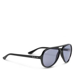 Okulary przeciwsłoneczne Ray-Ban. Czarne okulary przeciwsłoneczne Ray-Ban, bez wzorów. Za 651.99 zł.