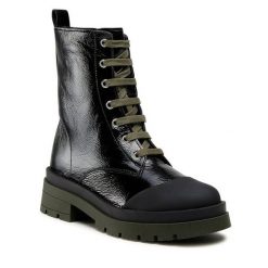 Trzewiki Sergio Bardi. Czarne botki Sergio Bardi, bez wzorów, bez obcasa, na płaskiej podeszwie, bez zapięcia. Za 220.99 zł.