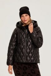 Pikowana kurtka czarna. Czarne kurtki MOODO, l, bez wzorów, z poliamidu, bez kaptura. Za 229.99 zł.