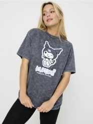 Piżama dwuczęściowa Kuromi - szary. Szare piżamy Sinsay, l, bez wzorów, bez kołnierzyka, bez ramiączek. Za 59.99 zł.