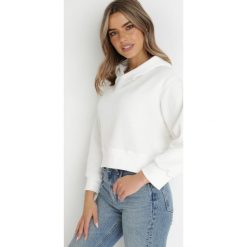 Biała Bluza z Kapturem Kilinoron. Białe bluzy Born2be, na jesień, l, bez wzorów, z dresówki, casualowe, bez ramiączek, z kapturem. W wyprzedaży za 87.99 zł.