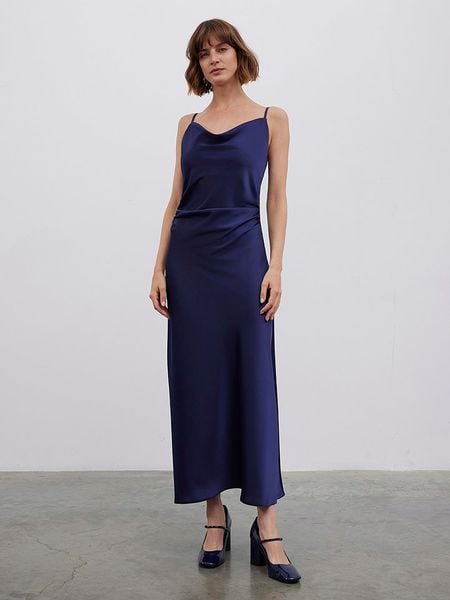 BGN Sukienka w kolorze granatowym rozmiar: 34. Niebieskie sukienki BGN, na imprezę, bez wzorów, bez kołnierzyka, bez ramiączek, maxi. Za 167.28 zł.