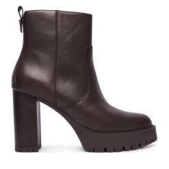 Botki PINKO. Brązowe botki Pinko, bez wzorów, bez obcasa, na słupku, bez zapięcia. Za 1,399.00 zł.