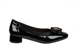 Półbuty Loretta Vitale W5314 Black, Czarny, Skóra lakierowana - 37. Czarne półbuty wsuwane Loretta Vitale, bez wzorów, z lakierowanej skóry, eleganckie, bez obcasa, na obcasie. W wyprzedaży za 206.10 zł.