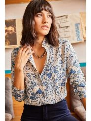 Olalook Bluzka w kolorze błękitnym rozmiar: XL. Niebieskie bluzki Olalook, xl, bez wzorów, bez kołnierzyka, bez ramiączek. Za 66.00 zł.