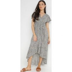 Czarno-Niebieska Sukienka z Wiskozy Nesis. Niebieskie sukienki Born2be, m, bez wzorów, z materiału, z asymetrycznym kołnierzem, bez ramiączek, midi, asymetryczne. W wyprzedaży za 48.74 zł.