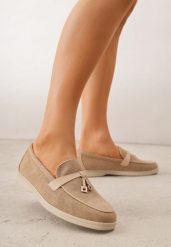 Ciemnobeżowe Mokasyny VICES z Imitacji Zamszu z Wkładką ze Skóry Naturalnej Dispova. Brązowe mokasyny Renee, bez wzorów, z jeansu. Za 89.99 zł.