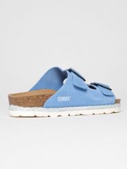 Sunbay Skórzane klapki "Turmero" w kolorze błękitnym rozmiar: 40. Niebieskie klapki Sunbay, bez wzorów, ze skóry, klasyczne, z otwartym noskiem, bez obcasa, bez zapięcia. Za 224.52 zł.
