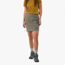 Spódnica turystyczna damska Swedemount Trondheim Trekking szybkoschnąca. Zielone spódnice SWEDEMOUNT, uniwersalny, bez wzorów. Za 249.99 zł.