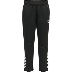 Spodnie dresowe dla dzieci Hummel hmlcore xk poly. Czarne szorty Hummel, bez wzorów, z dresówki, sportowe. Za 152.50 zł.