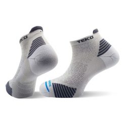 Skarpety do biegania Teko ecoRUN Low Cut Light Half Cushion 2.0. Białe skarpetki TEKO, bez wzorów. Za 35.00 zł.