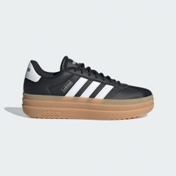 Buty VL Court Bold. Czarne buty sportowe lifestyle adidas, bez wzorów, eleganckie, bez zapięcia. Za 342.75 zł.