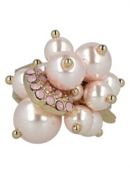 Otazu Pozłacany pierścionek z kryształami Swarovski i perłami rozmiar: onesize. Różowe pierścionki Otazu, z kryształem, pozłacane. Za 113.99 zł.