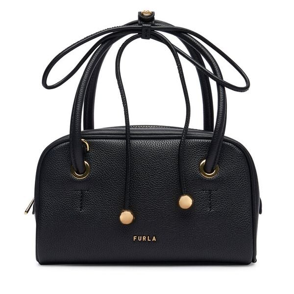 Torebka Furla. Czarne torebki klasyczne Furla, bez wzorów, klasyczne, bez dodatków. Za 1,169.00 zł.