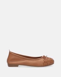 BRĄZOWE BALERINY Z PLECIONKĄ A520 COCONUT. Brązowe baleriny Venezia, bez wzorów, ze skóry, bez obcasa, bez zapięcia. Za 299.00 zł.