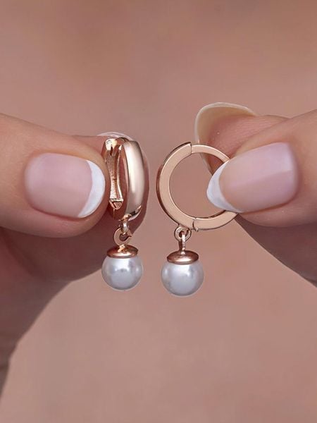 Lodie Silver Srebrne kolczyki-kreole rozmiar: onesize. Szare kolczyki Lodie Silver, z perłą, srebrne. Za 74.81 zł.