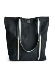 IRIS Barcelona Torba termiczna w kolorze czarnym - 37 x 45 x 15 cm rozmiar: onesize. Czarne torby na laptopa IRIS Barcelona, bez wzorów, z materiału. Za 95.99 zł.