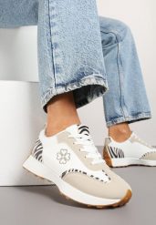 Beżowo-Białe Sneakersy Zdobione Haftem i Zeberkowymi Wstawkami Alinalla. Brązowe buty sportowe lifestyle Born2be, z aplikacjami, z jeansu, sportowe, bez zapięcia. W wyprzedaży za 93.49 zł.