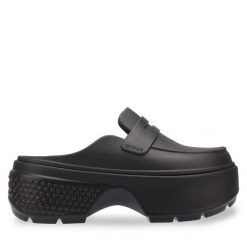 Klapki Crocs. Czarne klapki Crocs, bez wzorów, bez obcasa, bez zapięcia. Za 299.99 zł.