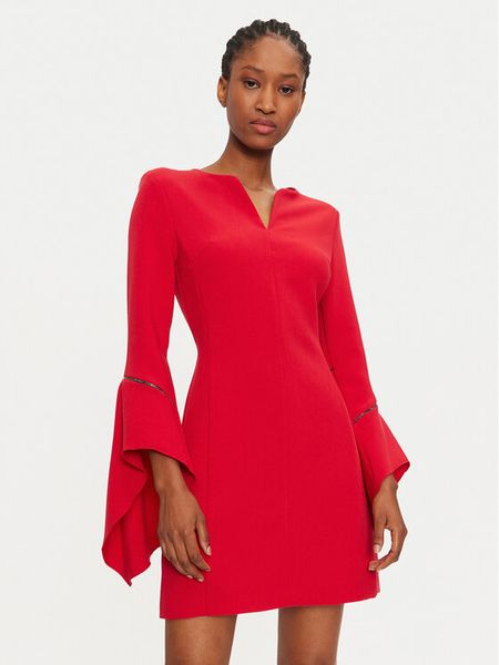 Rinascimento Sukienka koktajlowa 1000770045934 Czerwony Regular Fit. Czerwone sukienki Rinascimento, l, bez wzorów, z syntetyku, wizytowe, bez kołnierzyka, bez ramiączek. Za 559.99 zł.