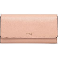 Furla portfel skórzany damski kolor różowy. Czerwone portfele Furla, bez wzorów. W wyprzedaży za 489.99 zł.