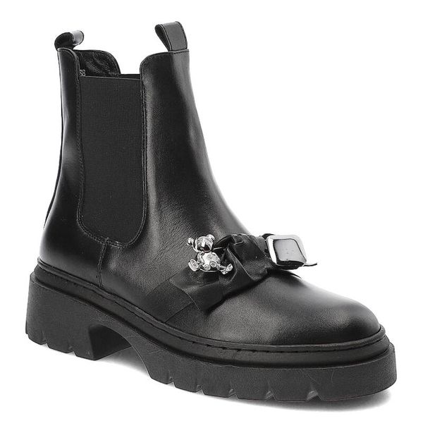 Czarne Botki Karino Modne Obuwie Damskie. Czarne botki Karino, bez wzorów, ze skóry, eleganckie, bez obcasa, bez zapięcia. Za 419.00 zł.