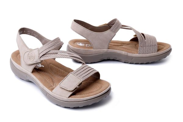 RIEKER 64870-62 beige, sandały damskie. Brązowe sandały Rieker, bez wzorów, bez obcasa, bez zapięcia. Za 319.90 zł.